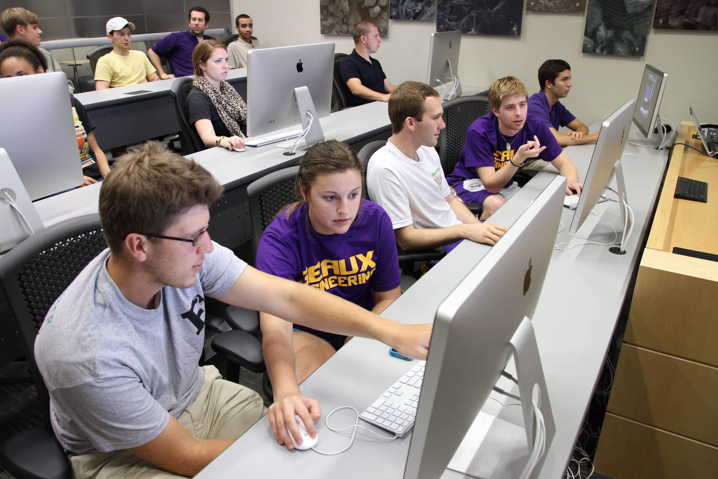 Students working in computer lab