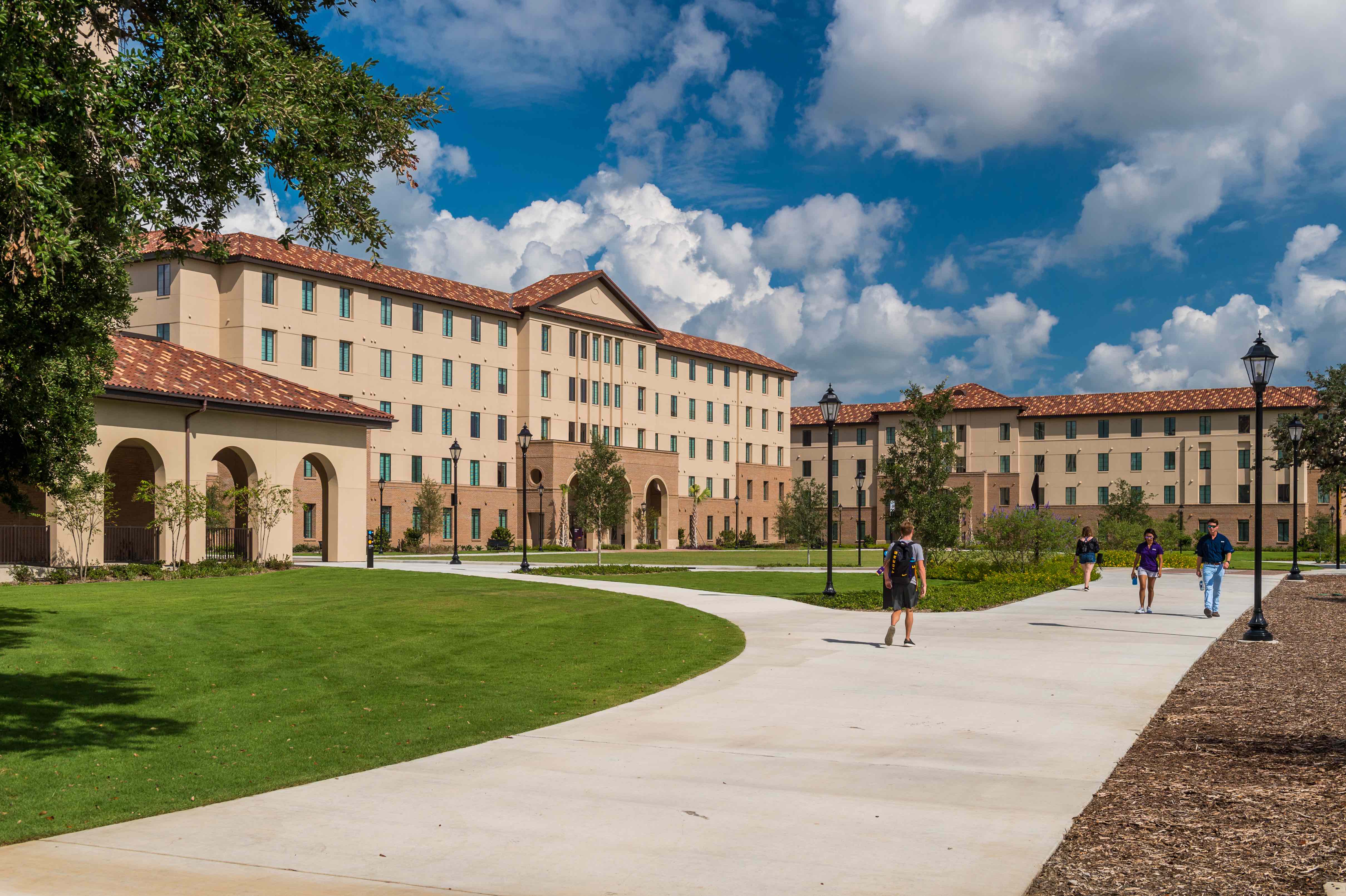 Image of Oxbow and Gulf Halls