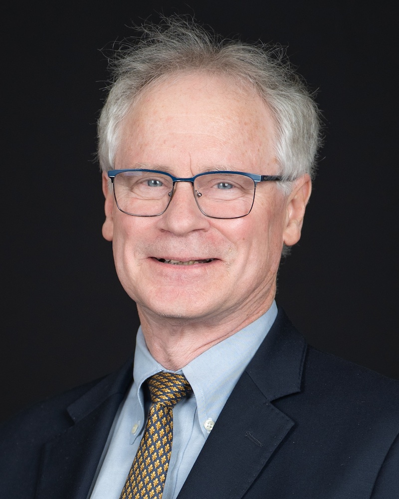 Headshot of Christopher Drew